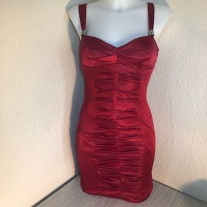 ELEGANT RED DRESS